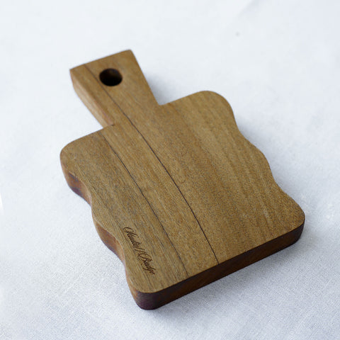 Wavy walnut board
